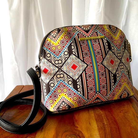 Steve Madden Handbags - Steve Madden crossbody